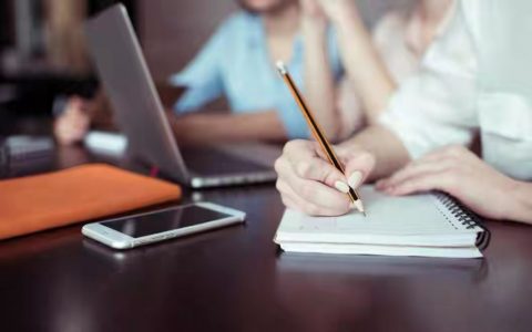 就靠这四点赚了千万。你不知道的心理学技巧，真的很赚钱