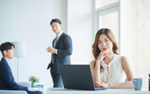 互联网创业，也要借用毛主席的持久战思维。