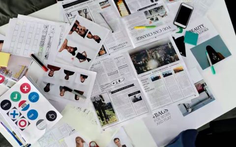 复杂的社会下，我们更应该追寻人生的意义