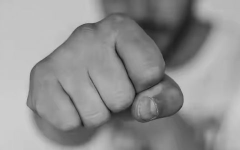 什么是富人思维？先赚到你的人生第一个10W