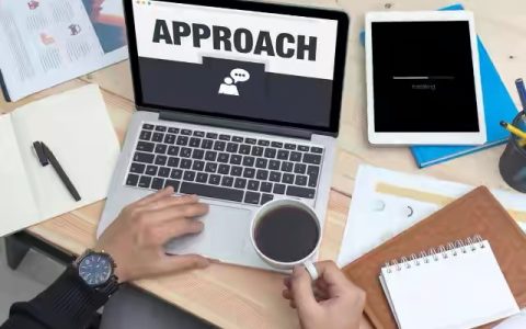 经常刷到网上各种日赚几百的视频教程和文章，赚钱真的这么轻松？