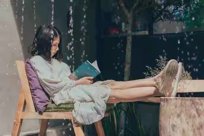 三观不合的人,以为你在装逼